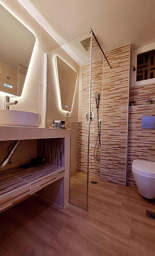 Blue Horizon Gem On The Port Apartment Rafina  Ngoại thất bức ảnh