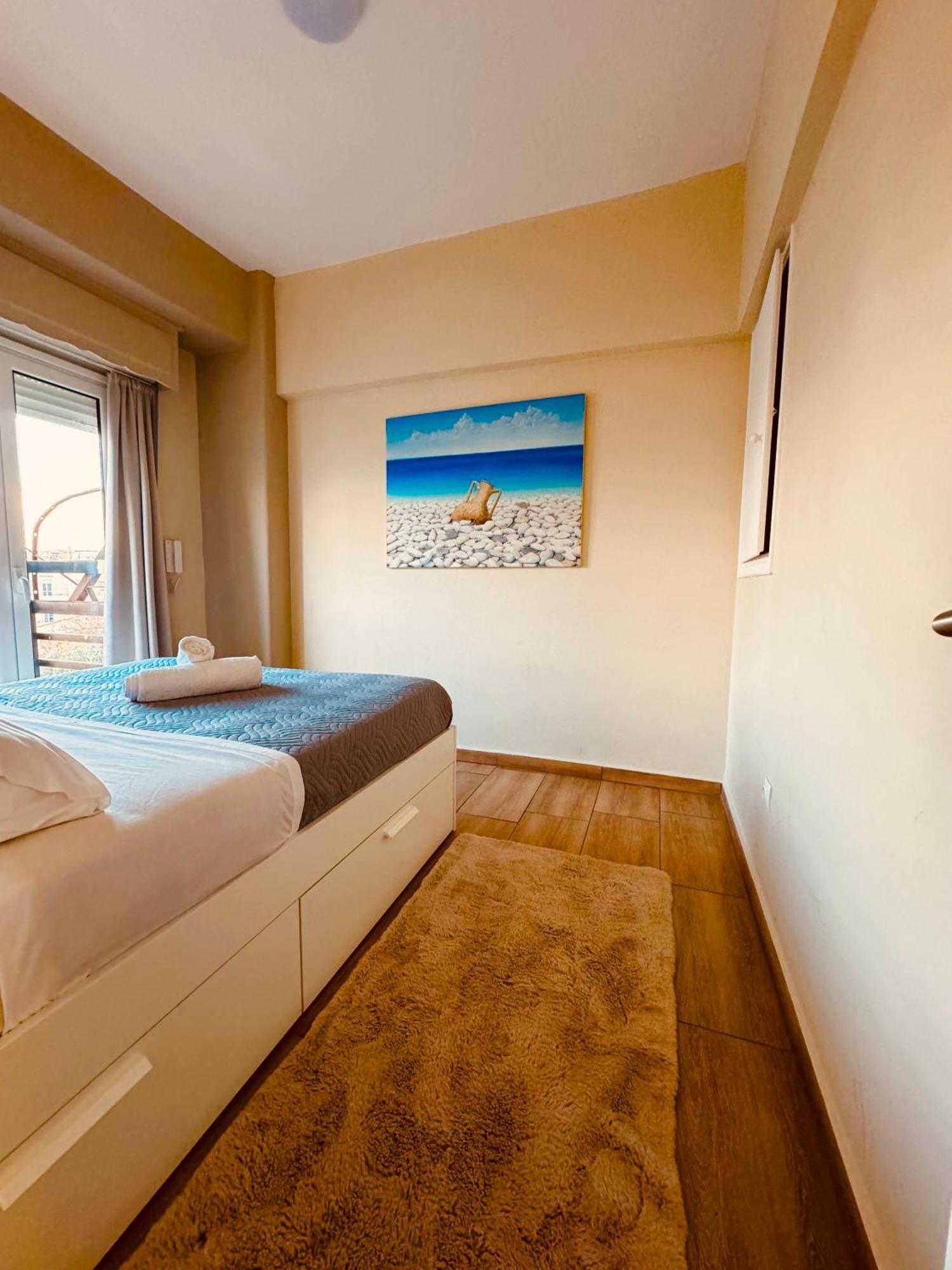 Blue Horizon Gem On The Port Apartment Rafina  Ngoại thất bức ảnh