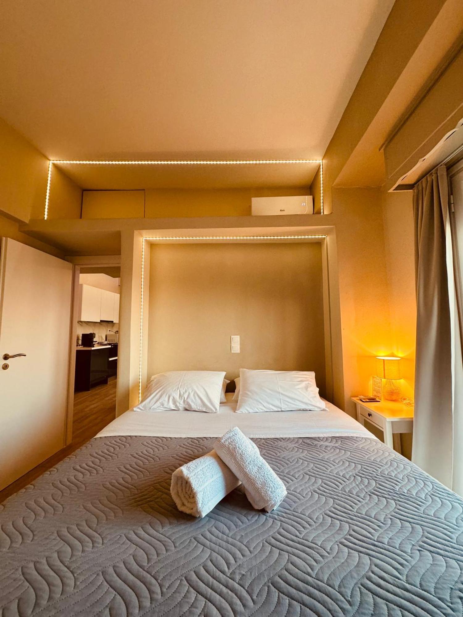 Blue Horizon Gem On The Port Apartment Rafina  Ngoại thất bức ảnh